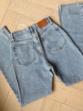Unpublished straight cut jeans size 25 waist perfect for everyday wear